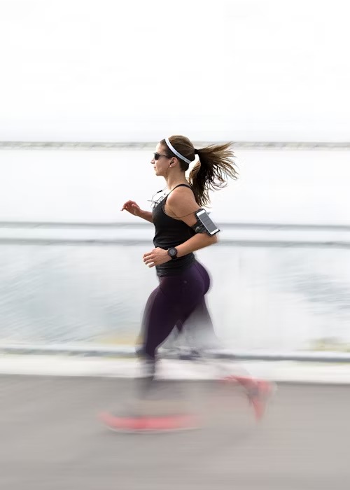 Mulher correndo - Destravando os 5 KM